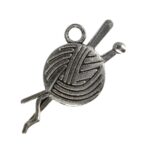 Шармік "Клубок пряжі зі спицями"