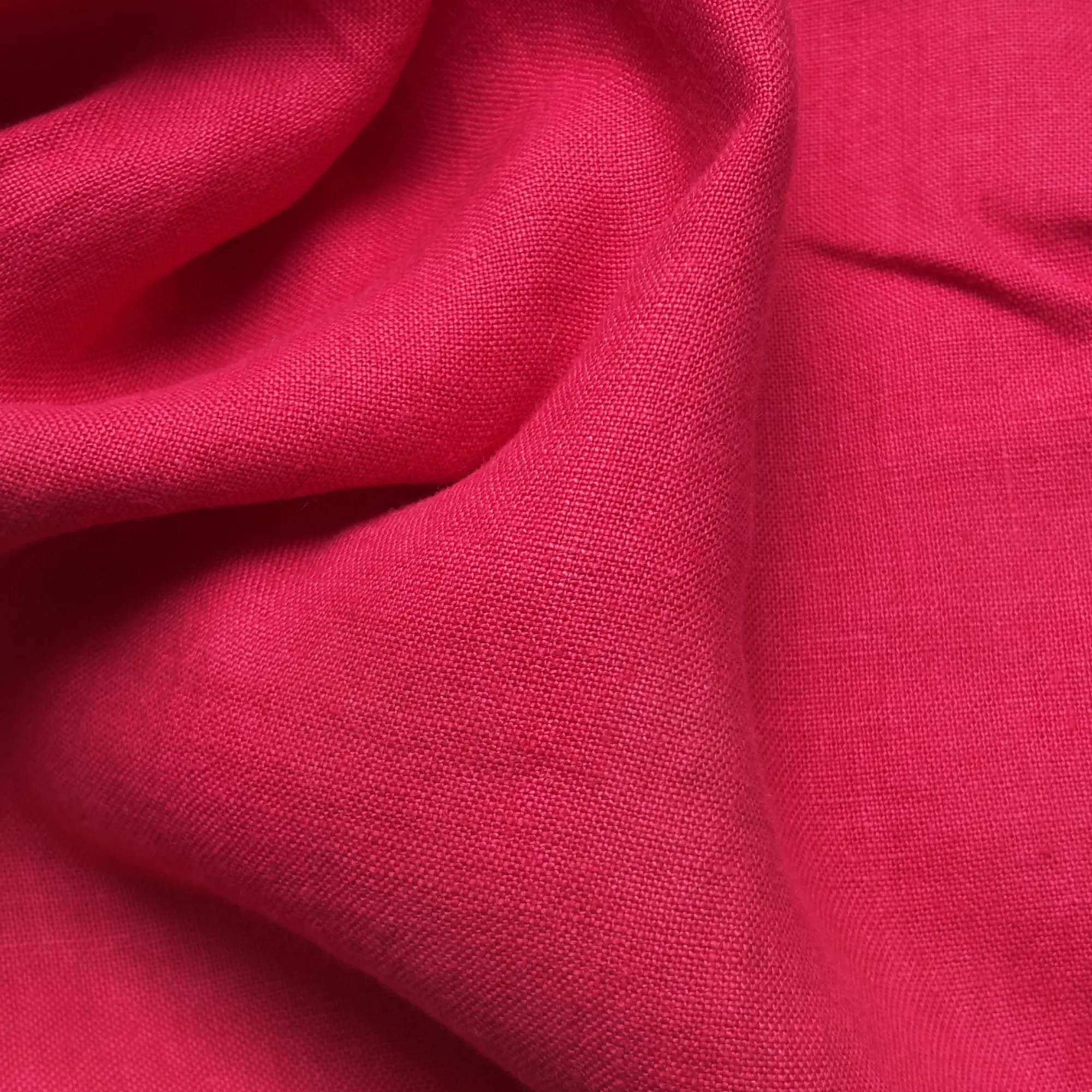 magenta2 червона тканина